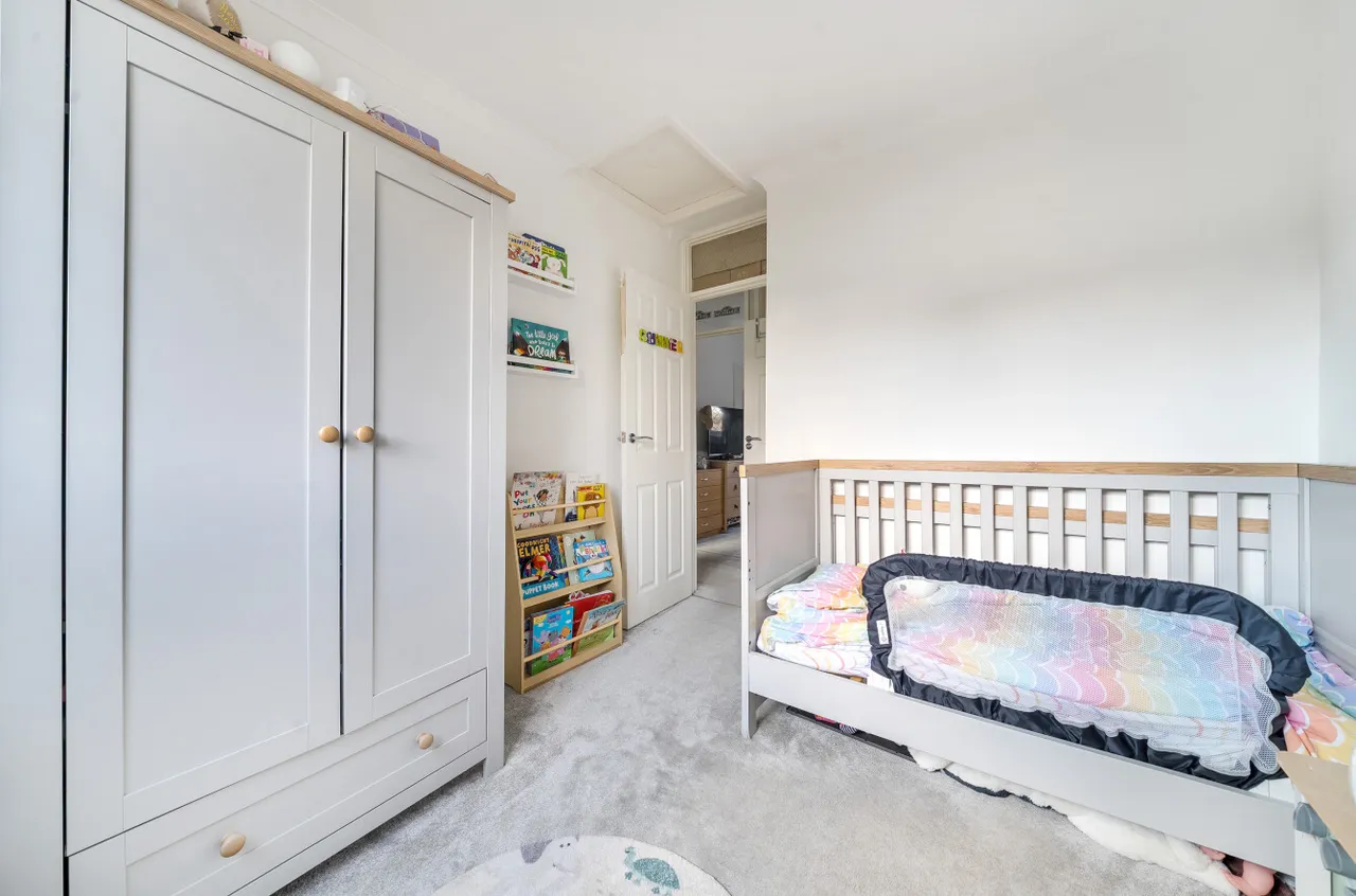 Miller Road, Guildford, GU4, photo 14