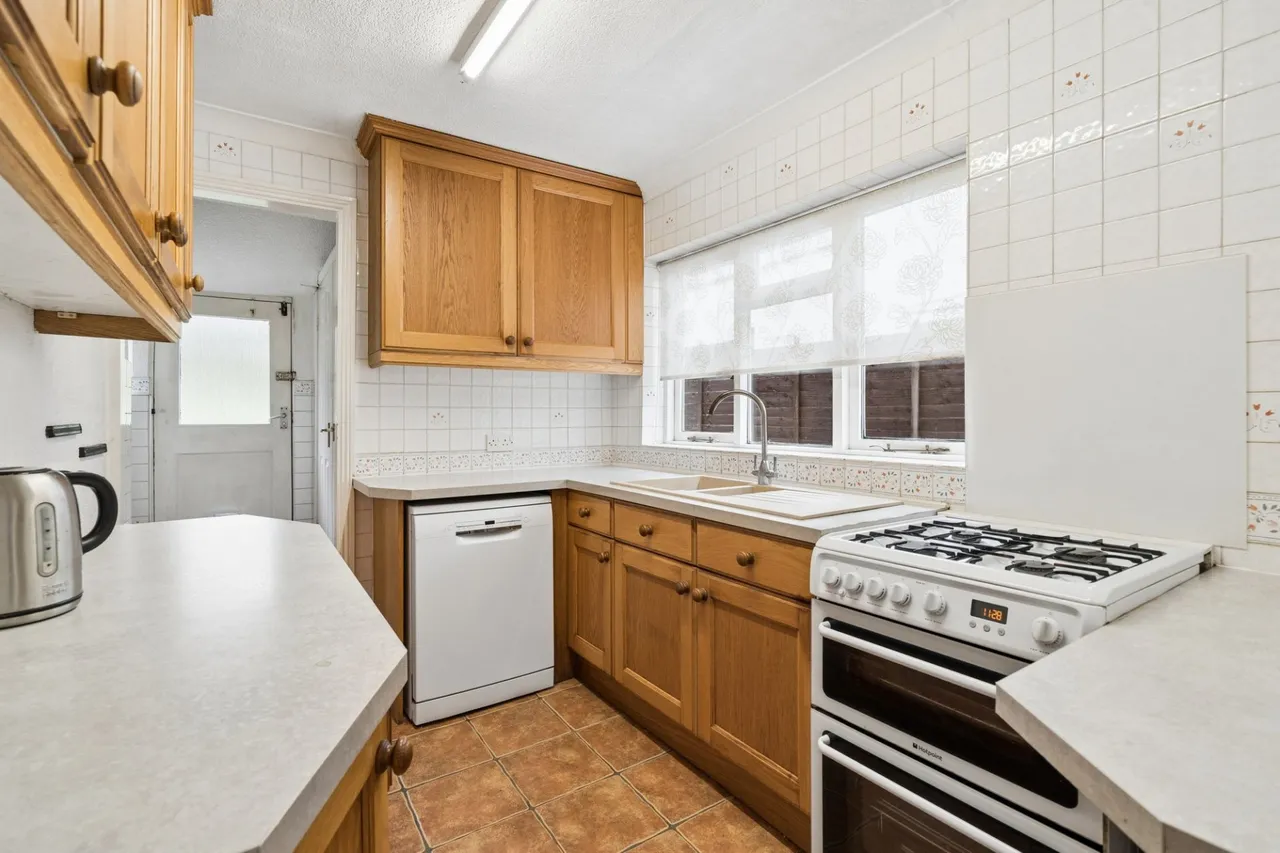 Amersham Road, High Wycombe, HP13, photo 8