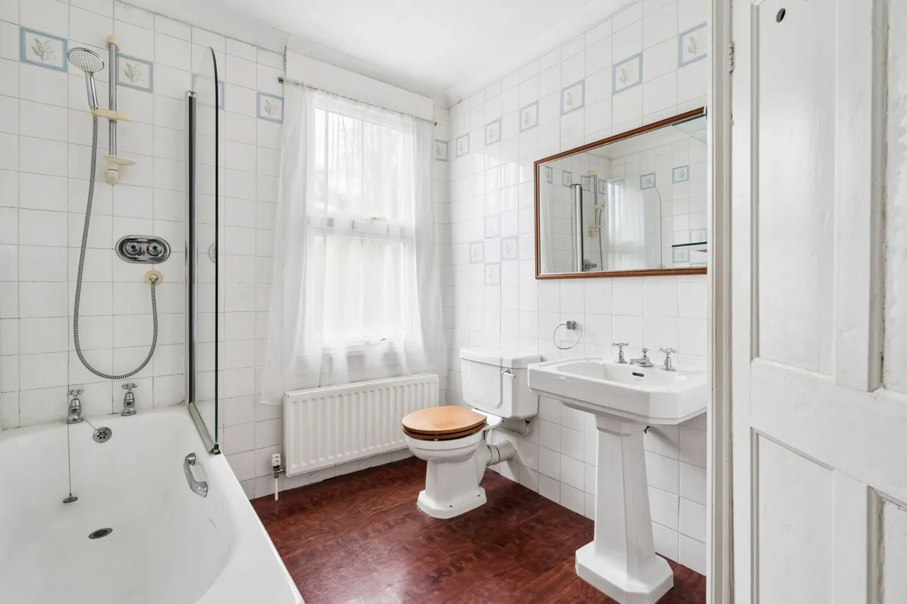 Amersham Road, High Wycombe, HP13, photo 6