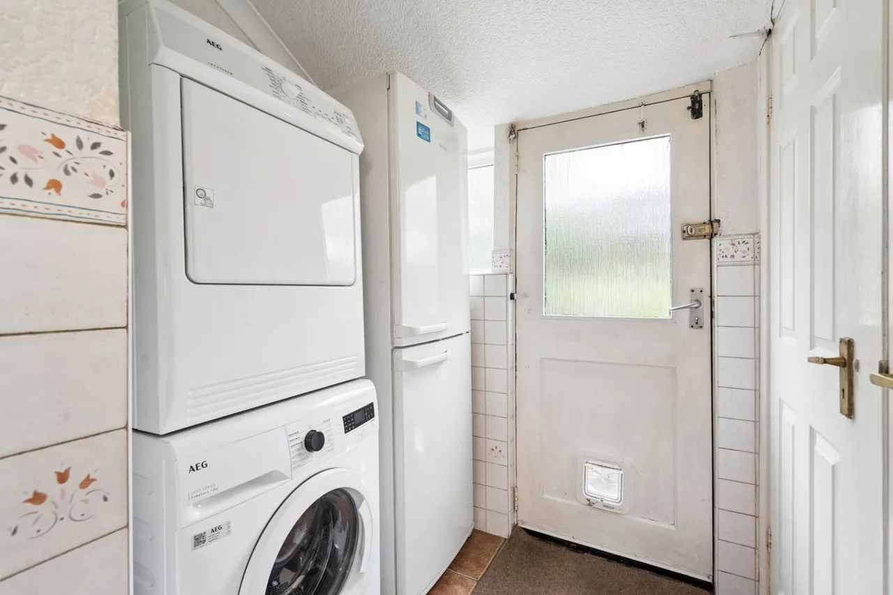 Amersham Road, High Wycombe, HP13, photo 9