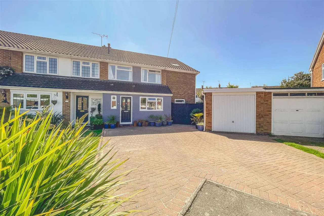 Hanley Close, Windsor, Berkshire, SL4 5QZ, photo 22