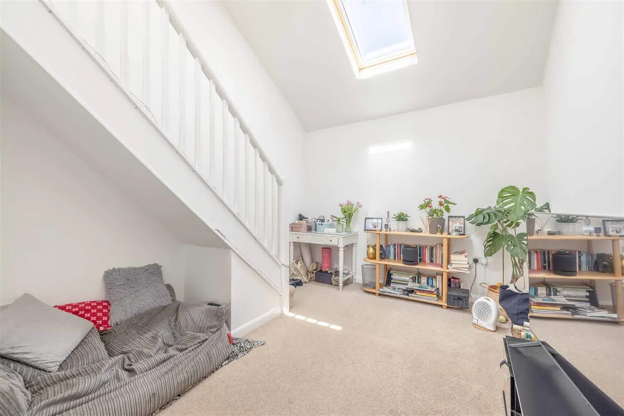 Hanley Close, Windsor, Berkshire, SL4 5QZ, photo 12