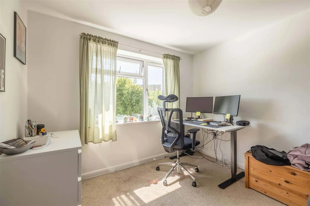 Hanley Close, Windsor, Berkshire, SL4 5QZ, photo 11