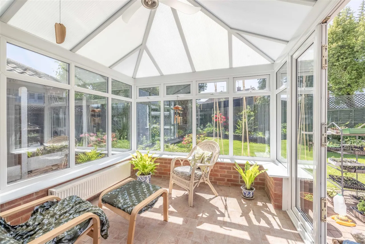 Hanley Close, Windsor, Berkshire, SL4 5QZ, photo 7