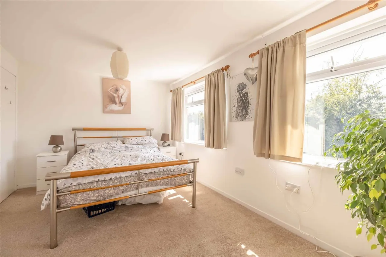 Hanley Close, Windsor, Berkshire, SL4 5QZ, photo 10