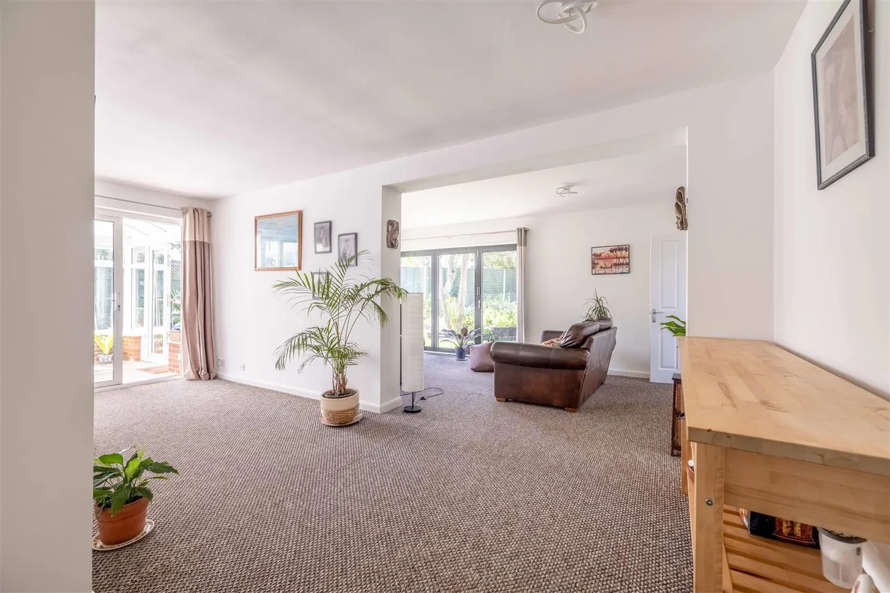Hanley Close, Windsor, Berkshire, SL4 5QZ, photo 5