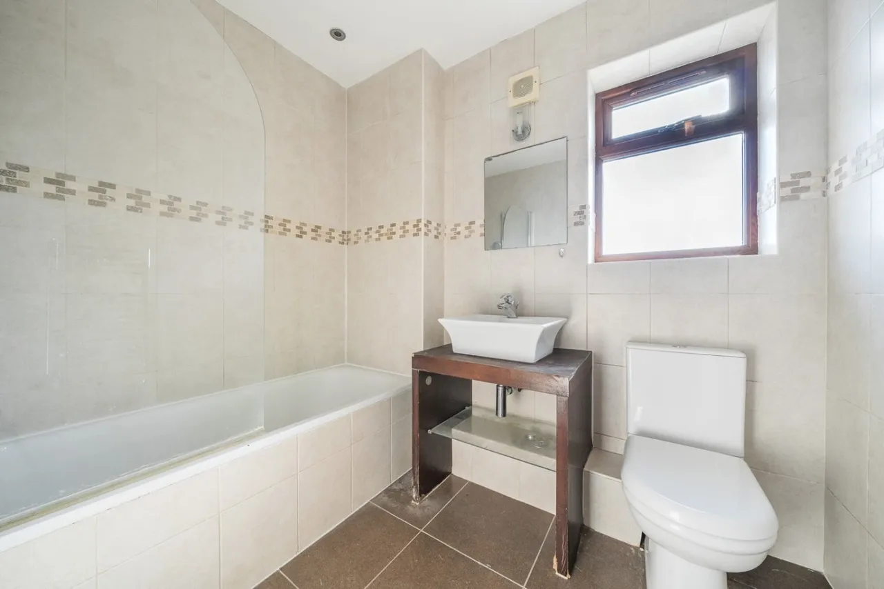 Mayplace Road East, Bexleyheath, DA7, photo 5