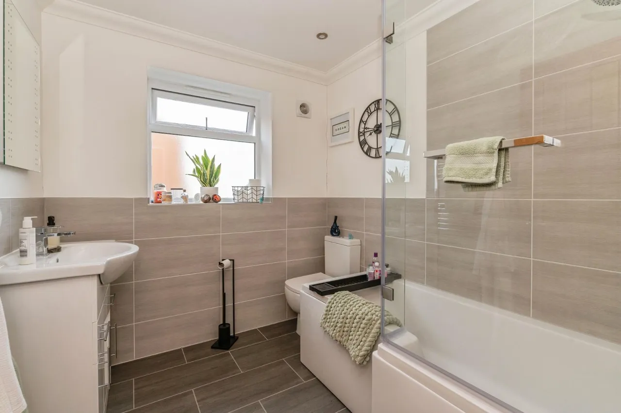 Western Road, Benfleet, SS7, photo 22