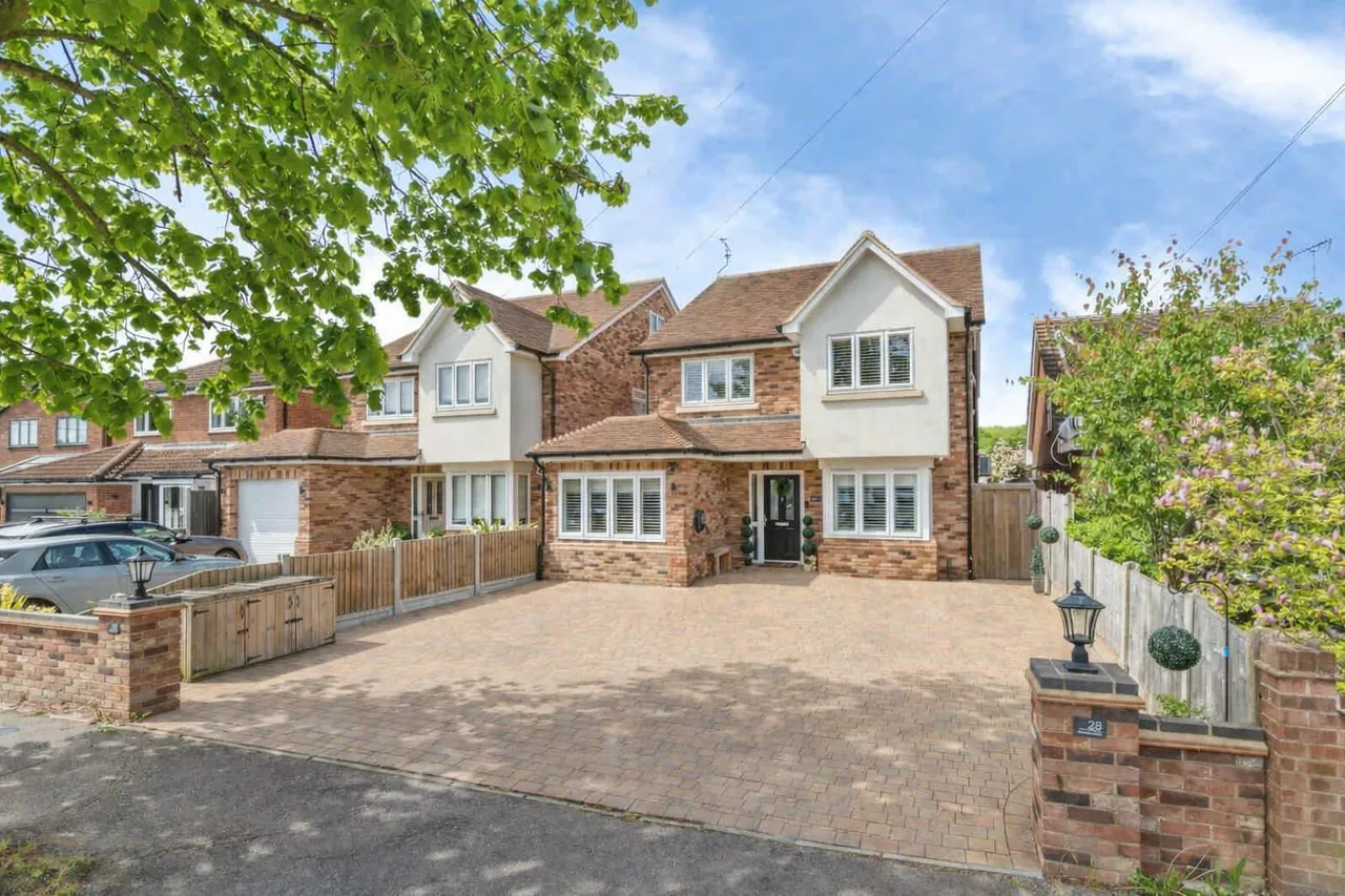 6 bed house for sale, Western Road, Benfleet, SS7