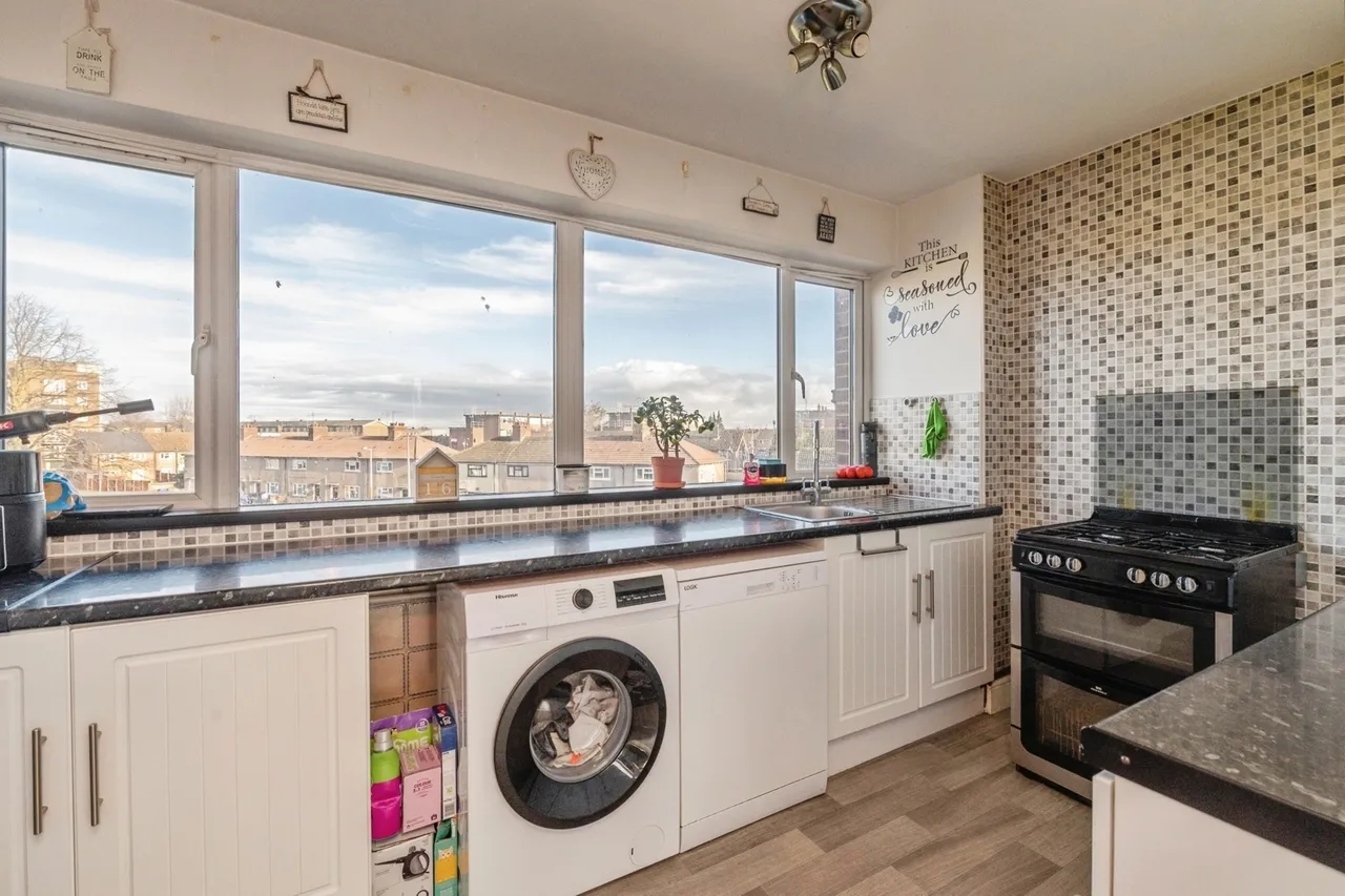 Dock Road, Tilbury, Essex, RM18, photo 11
