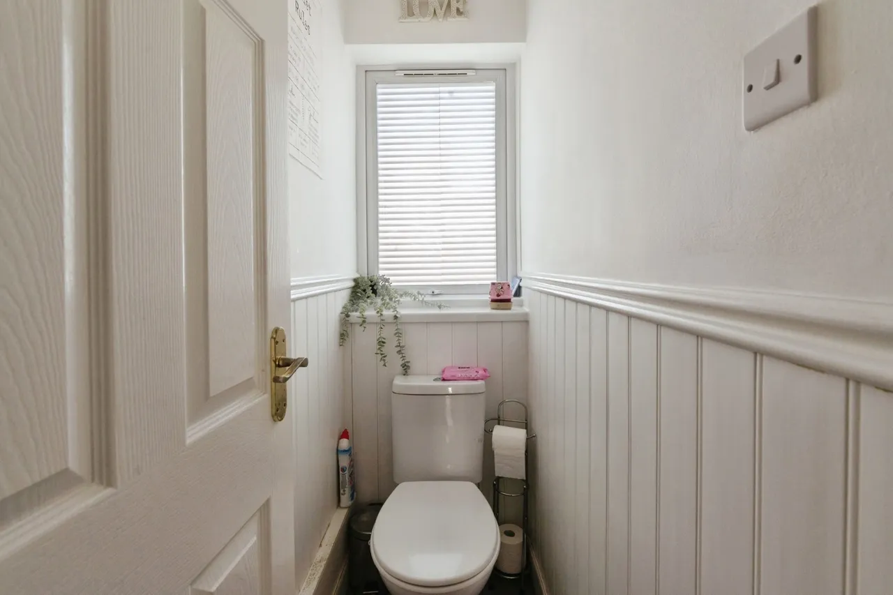 Dock Road, Tilbury, Essex, RM18, photo 18