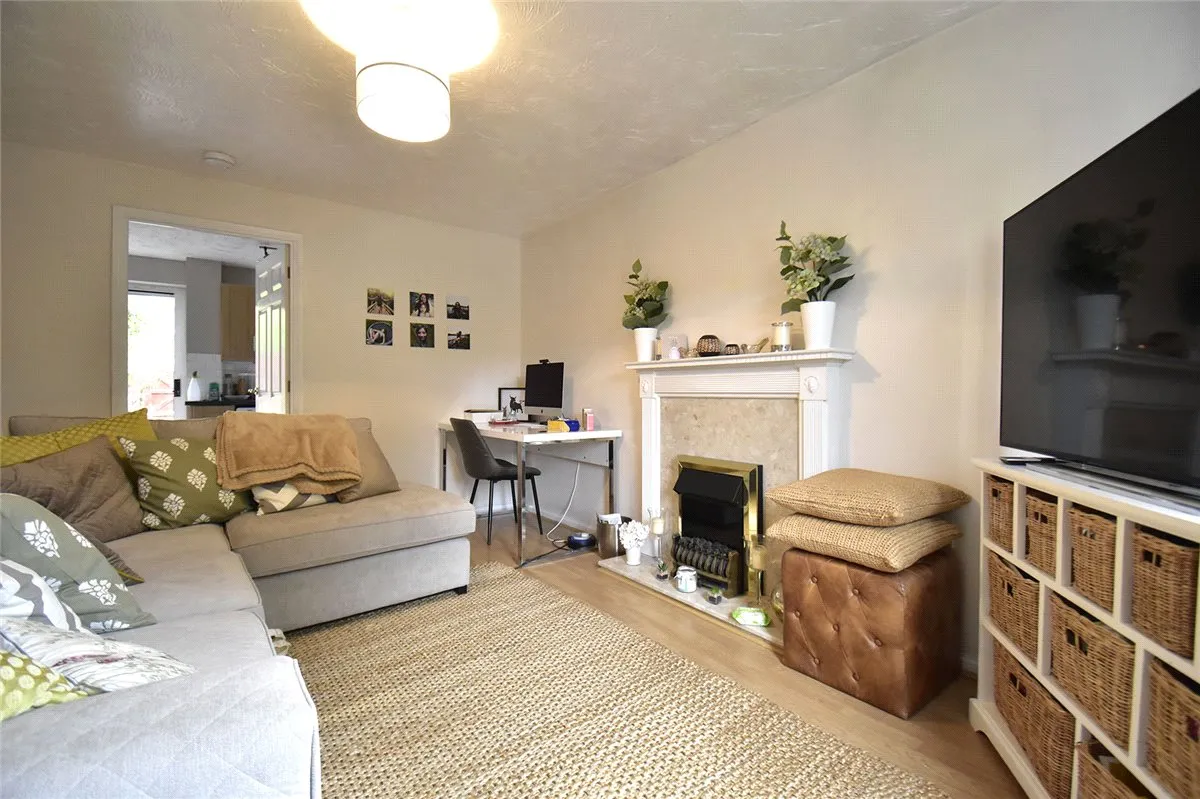 School Lane, Lower Cambourne, CB23, photo 4