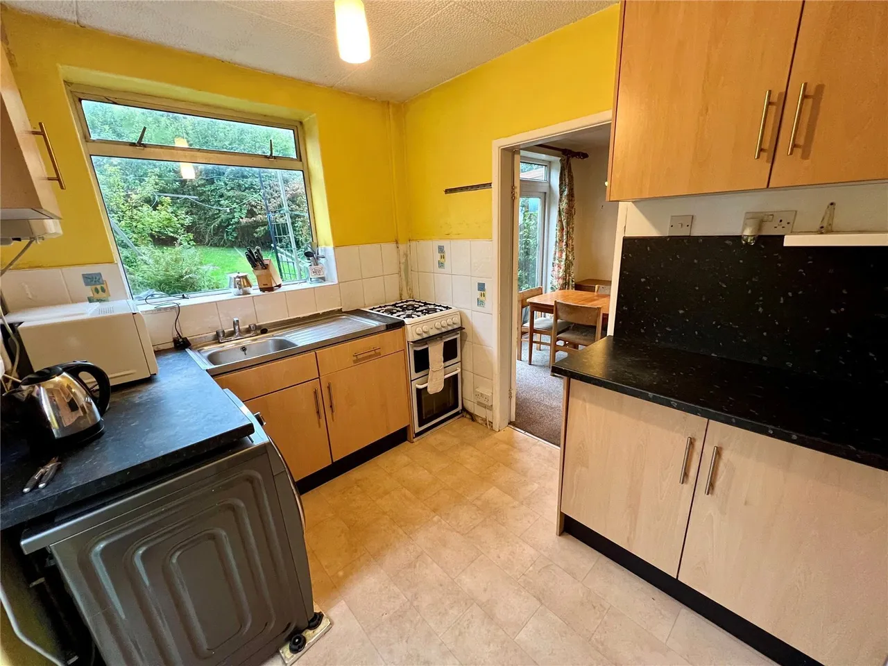 Parkland Avenue, New Mills, SK22, photo 2