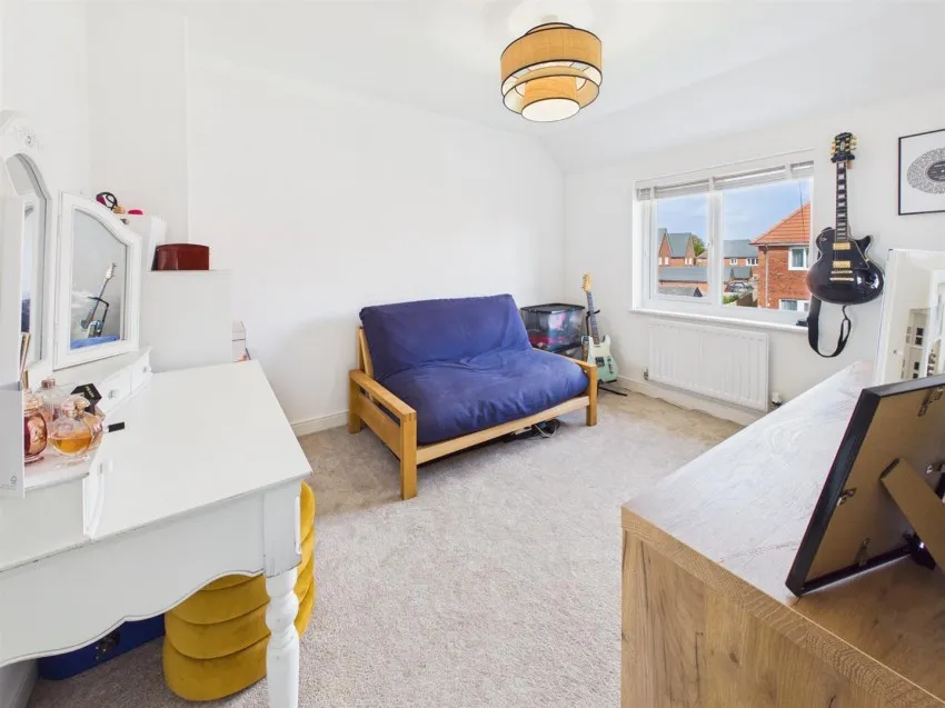 Nicholls Way, Gloucester, photo 12