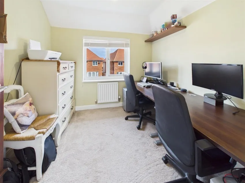 Nicholls Way, Gloucester, photo 13