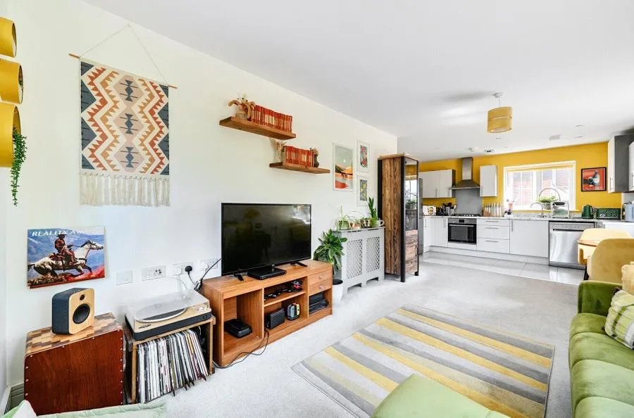 Barley Road, Finchwood Park, RG40, photo 4
