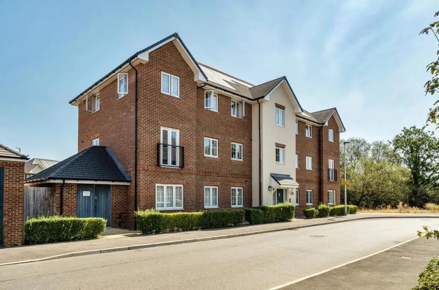 Barley Road, Finchwood Park, RG40, photo 15