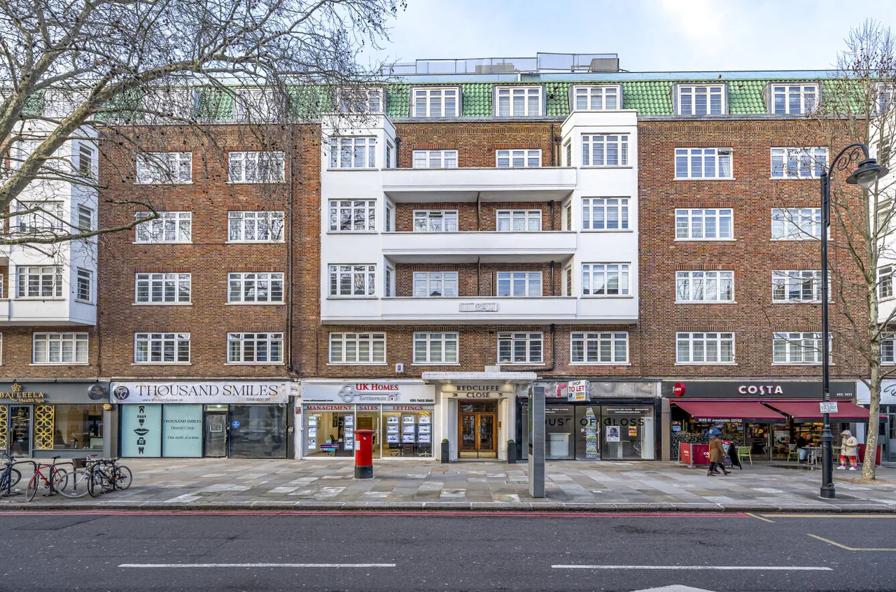 1 bed flat for sale — Old Brompton Road, London