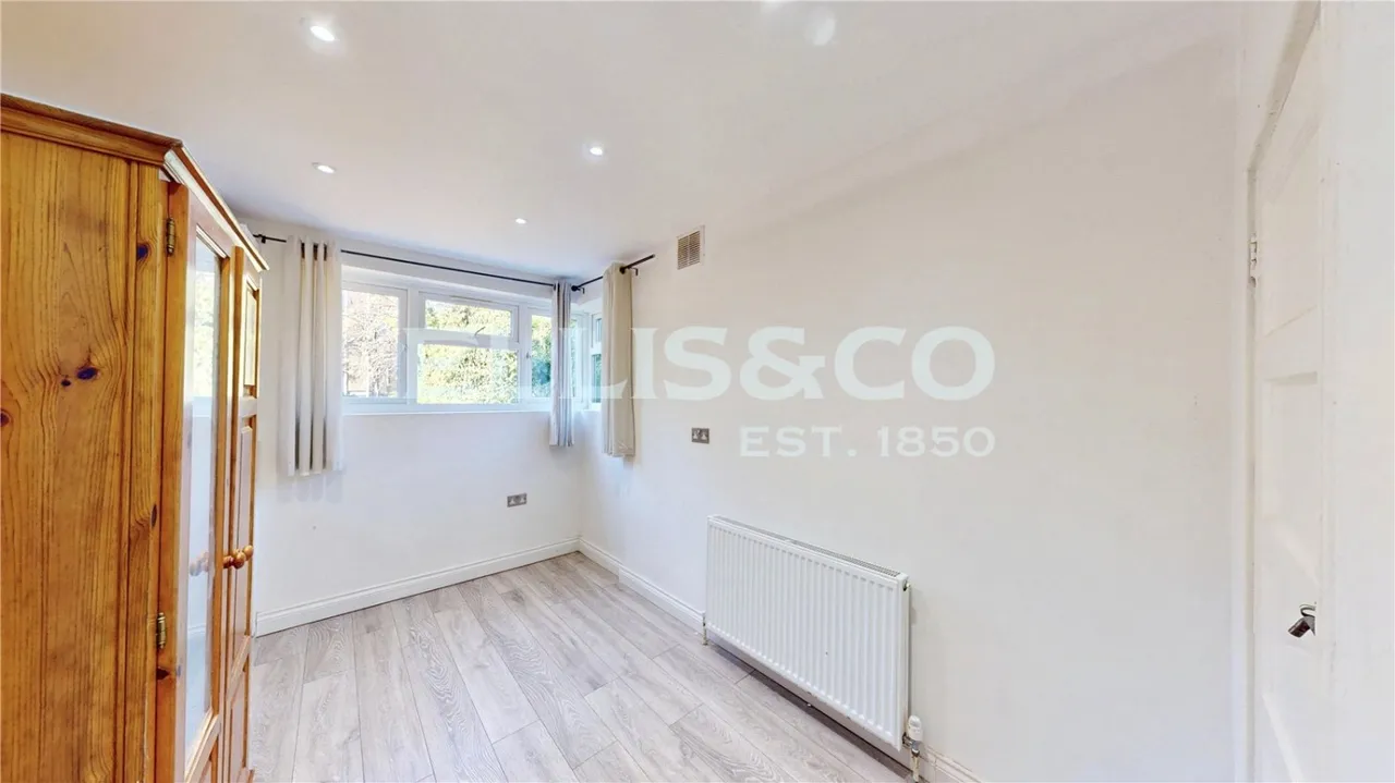 South Gardens, Wembley, HA9, photo 9