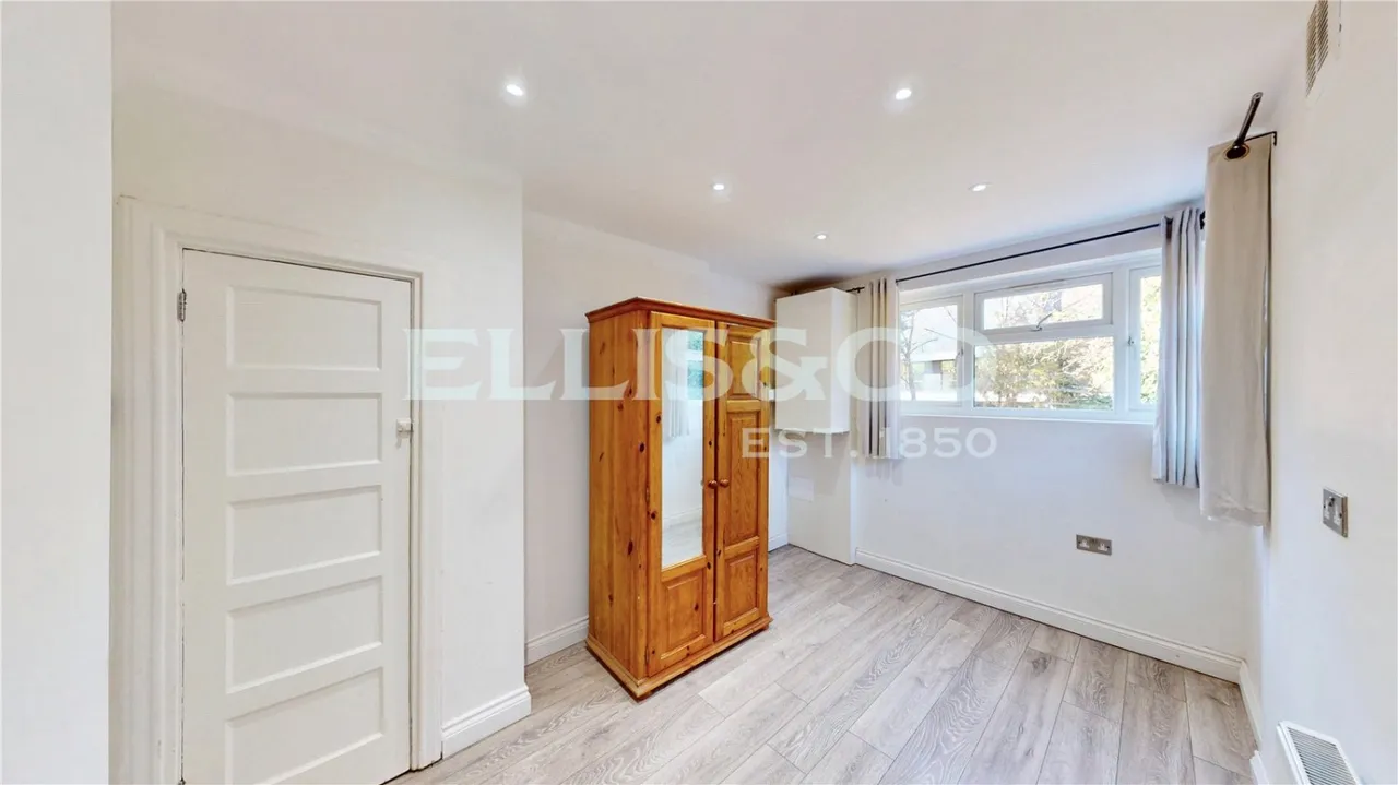 South Gardens, Wembley, HA9, photo 13