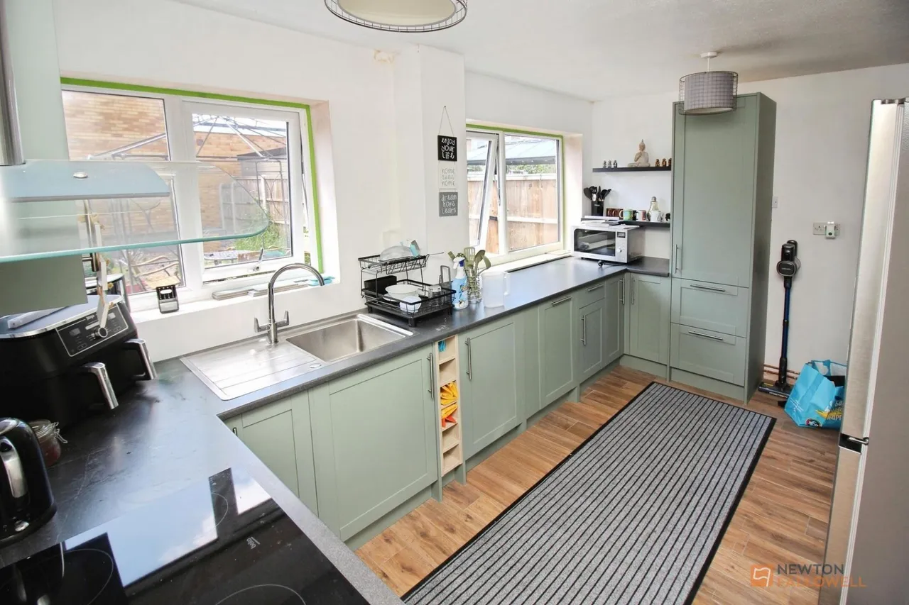 Montague Avenue, Syston, LE7, photo 7
