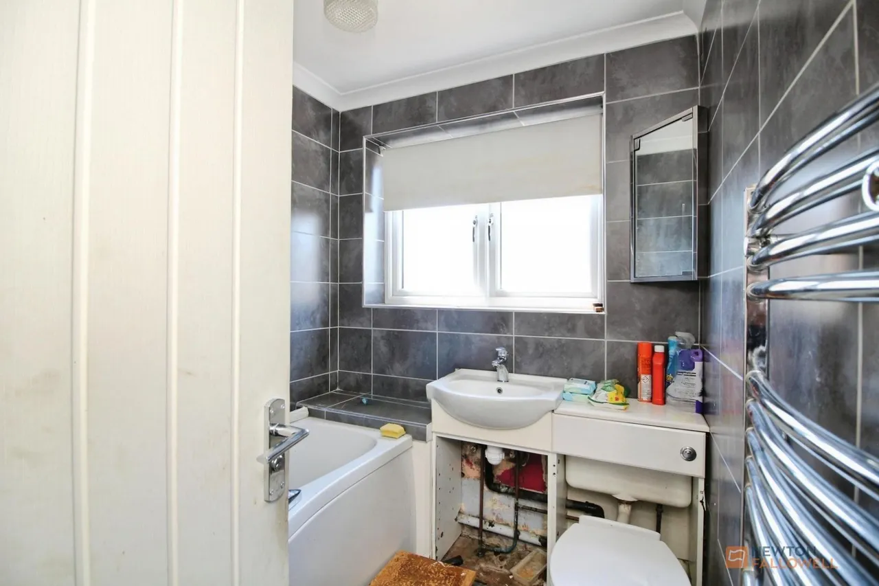 Montague Avenue, Syston, LE7, photo 13