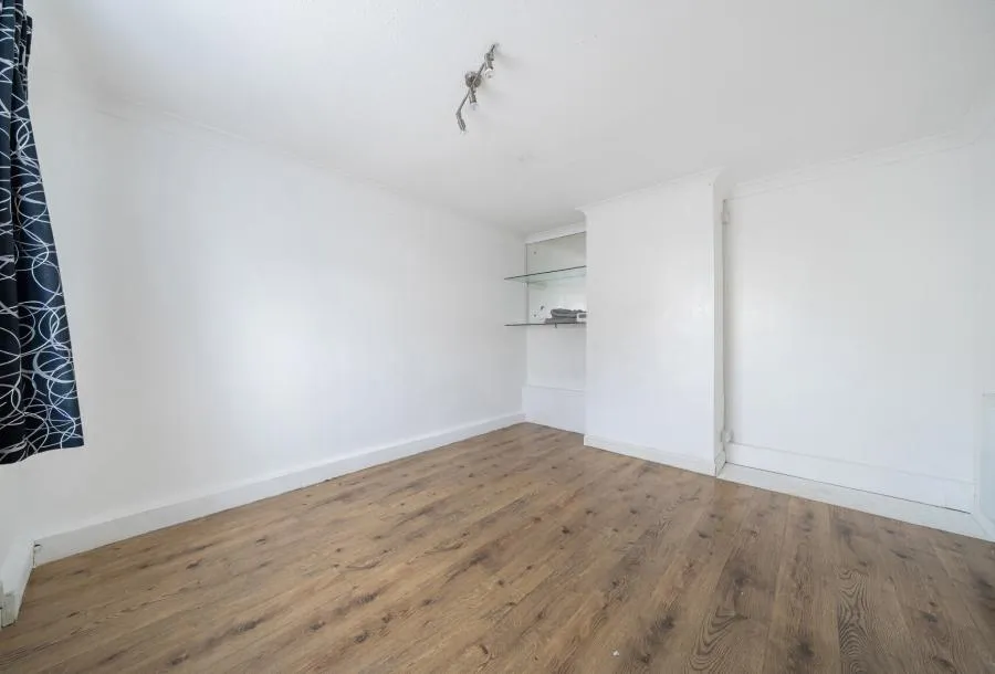Woodstock Way, Mitcham, CR4, photo 7