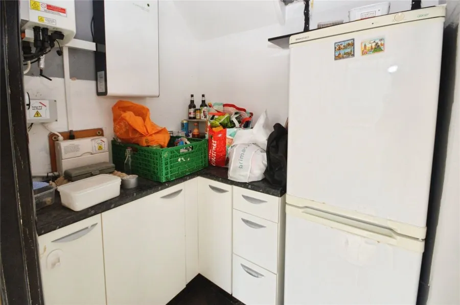 with 3 bedrooms in Bishop's Stortford, CM23, photo 6