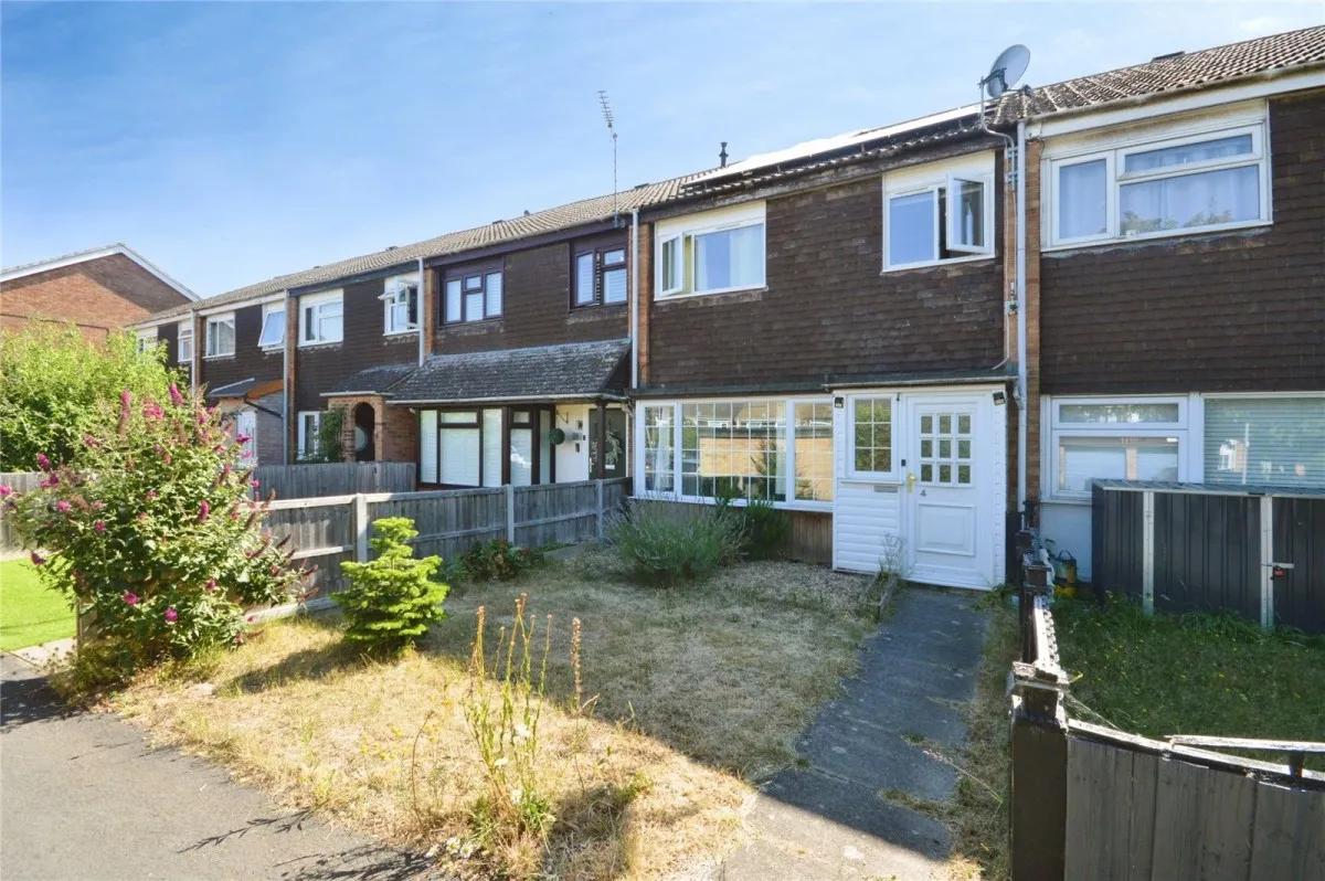 3 bed house for sale, with 3 bedrooms in Bishop's Stortford, CM23