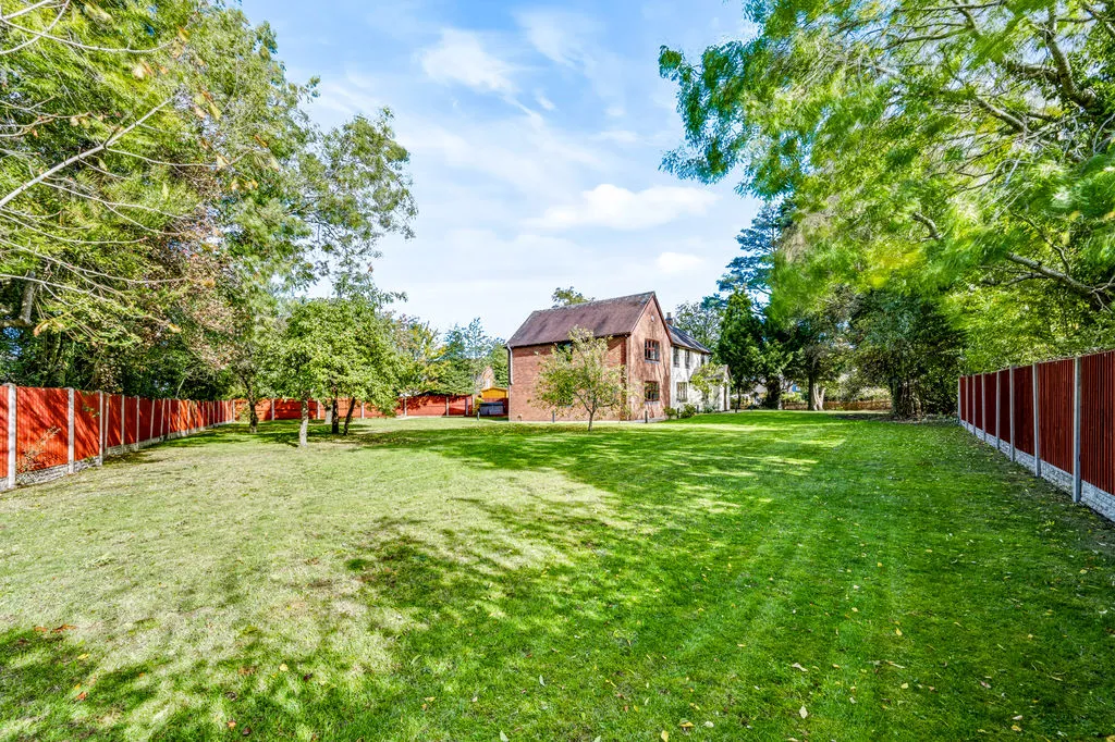 Landywood Farm Lane, Cheslyn Hay, WS6, photo 14