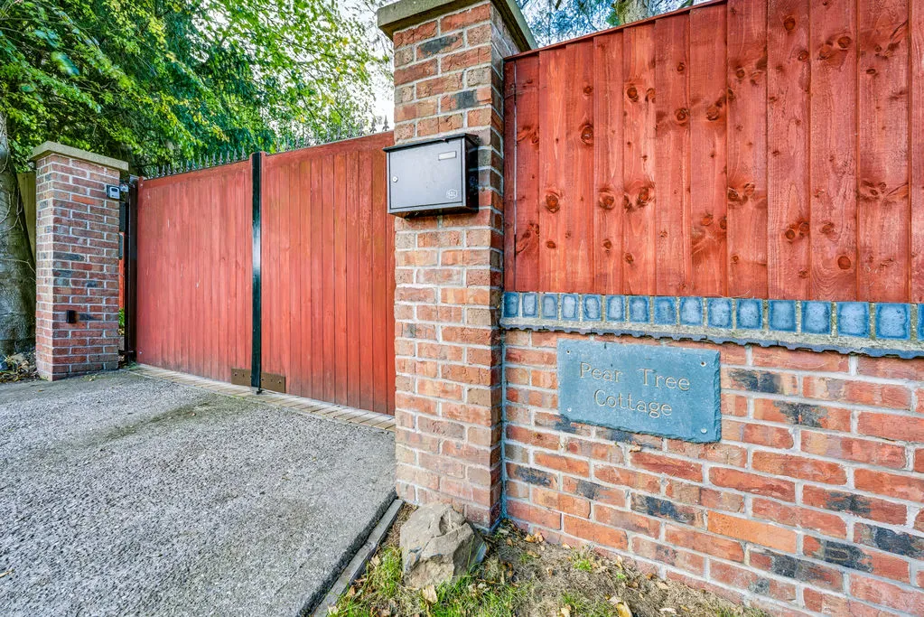 Landywood Farm Lane, Cheslyn Hay, WS6, photo 20