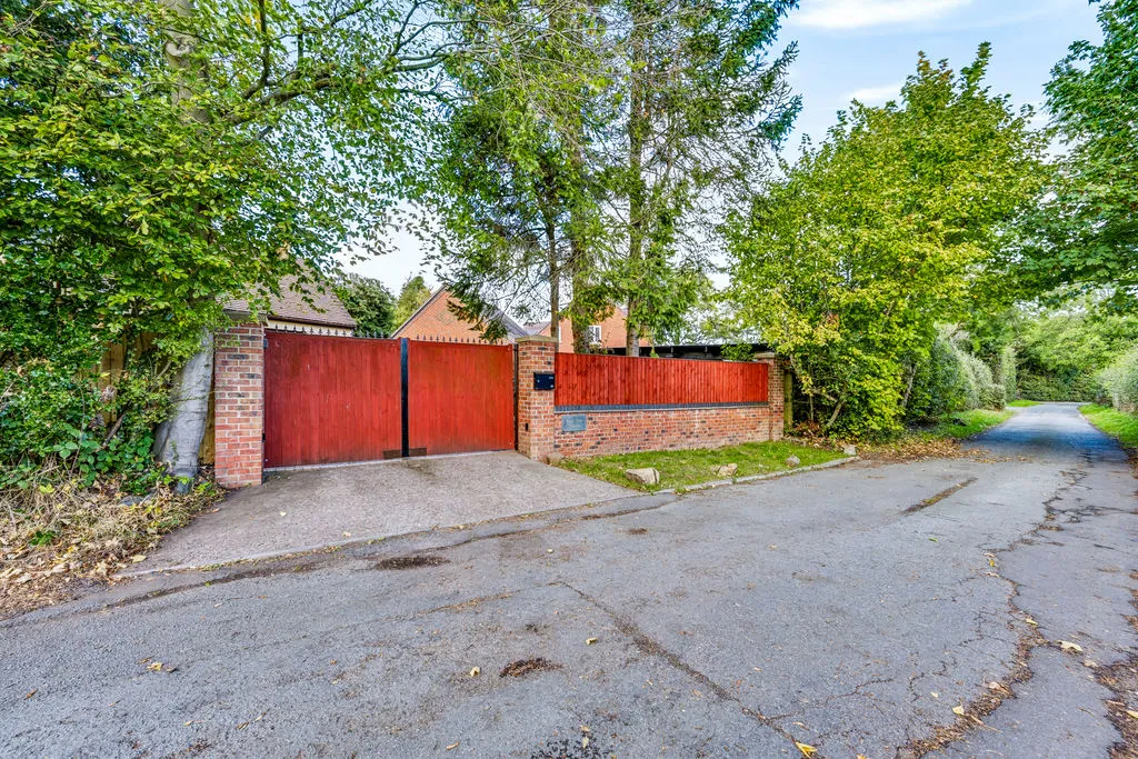 Landywood Farm Lane, Cheslyn Hay, WS6, photo 16