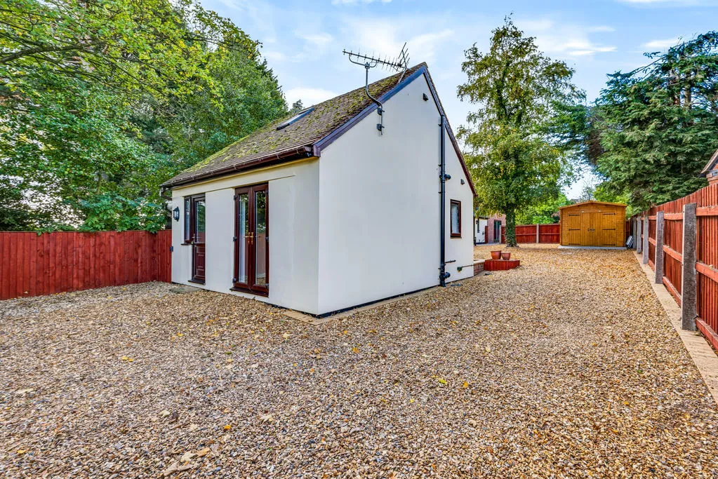 Landywood Farm Lane, Cheslyn Hay, WS6, photo 10