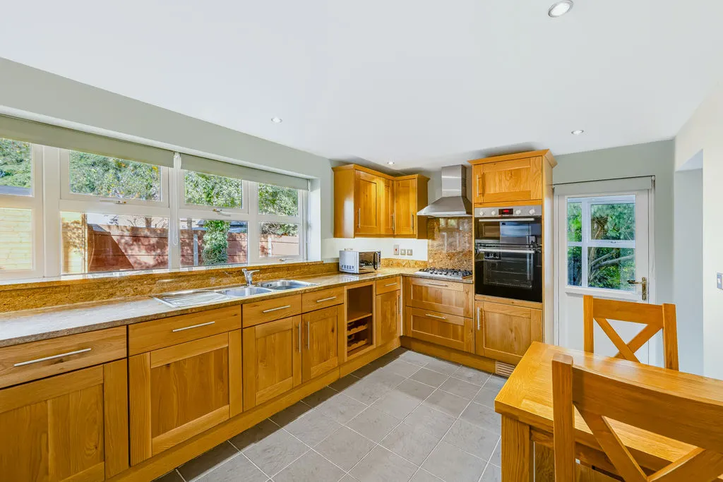 Landywood Farm Lane, Cheslyn Hay, WS6, photo 5