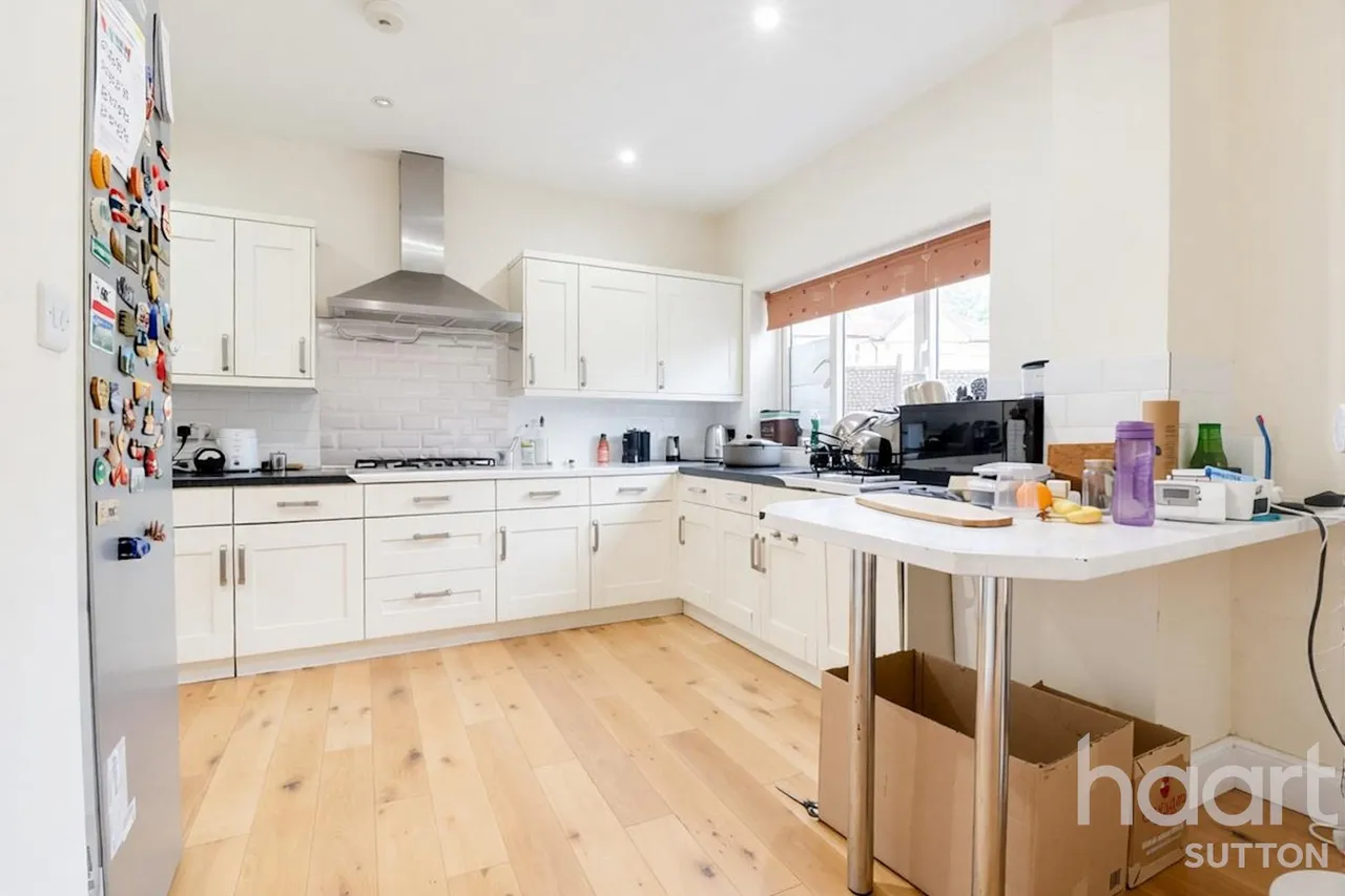 St Johns Road, SM1, photo 6