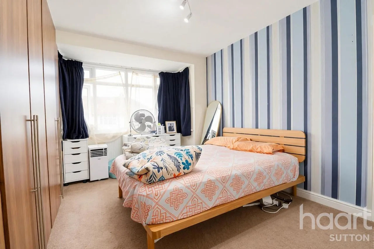 St Johns Road, SM1, photo 10