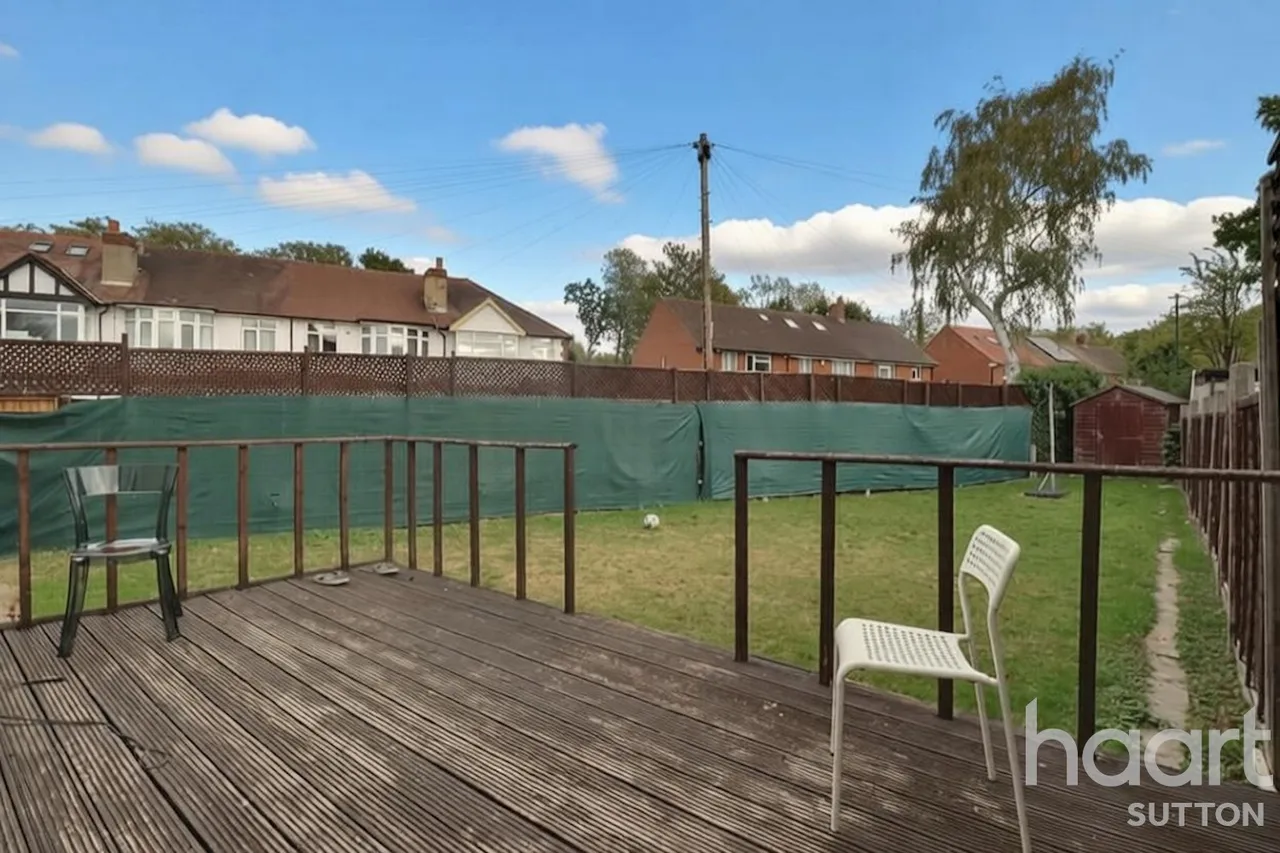 St Johns Road, SM1, photo 19