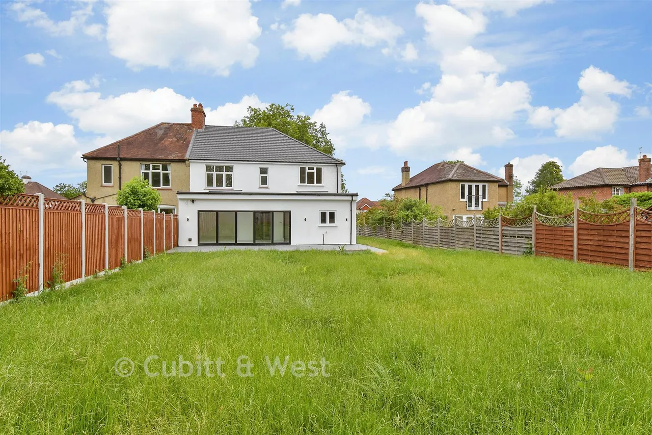 Cobham Road, Leatherhead, KT22, photo 22