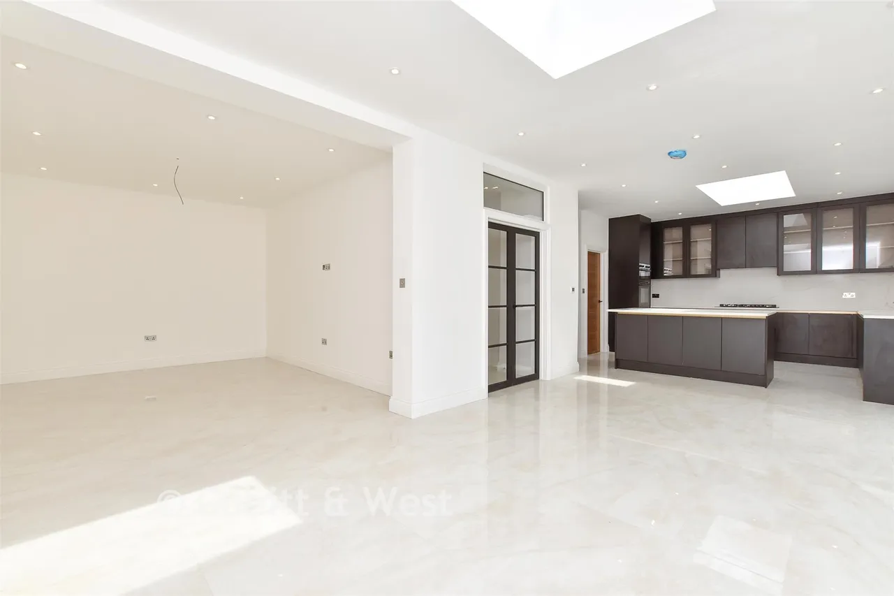 Cobham Road, Leatherhead, KT22, photo 6