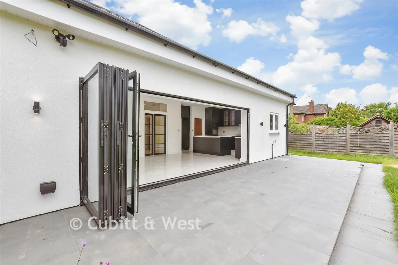 Cobham Road, Leatherhead, KT22, photo 20