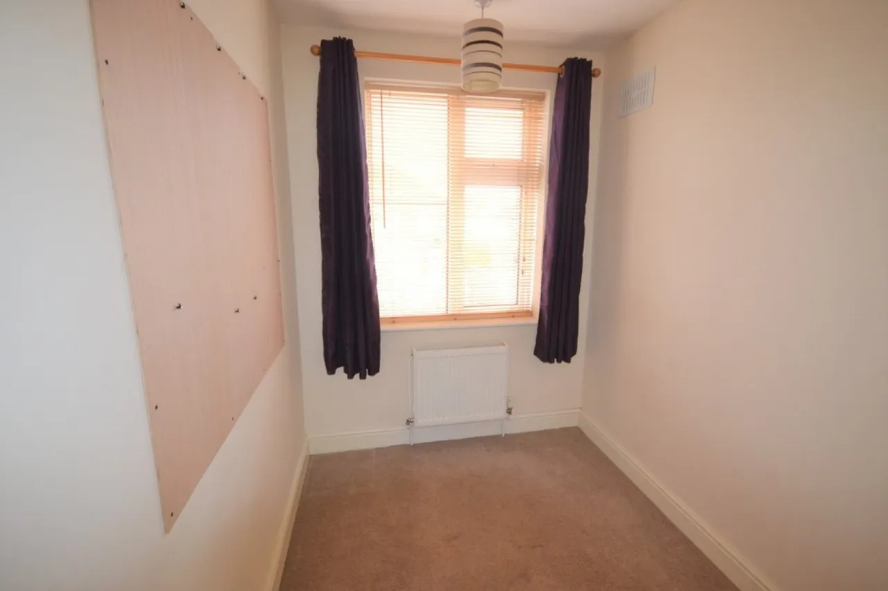Henley Crescent, Braunstone, LE3, photo 8