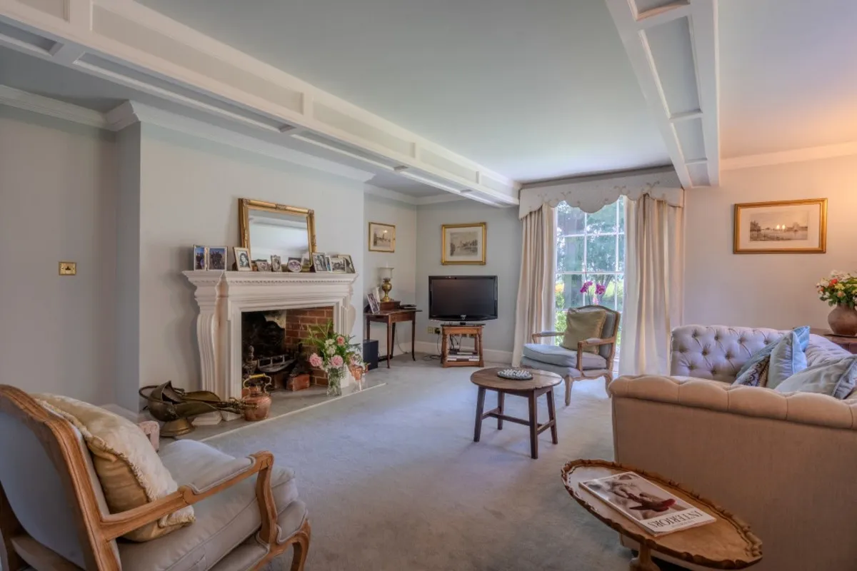 The Street, Rushmere, photo 8