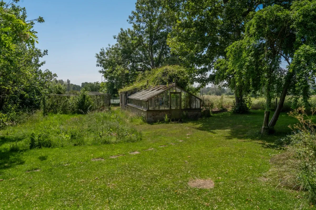 The Street, Rushmere, photo 32