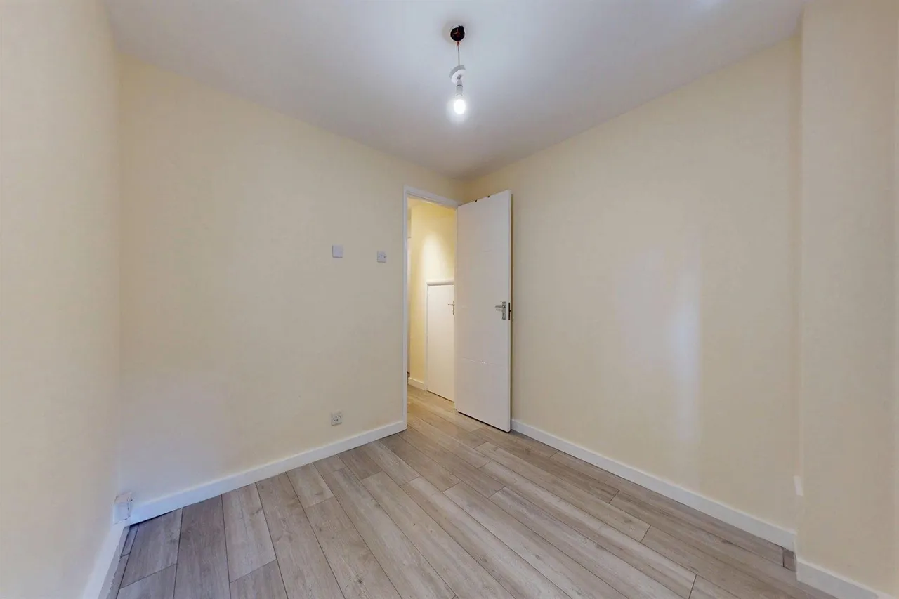 Hermon Hill, Wanstead, E11, photo 11