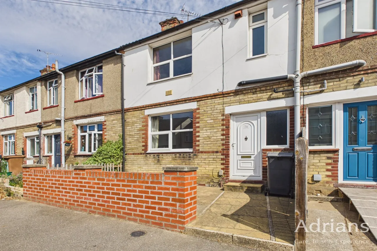 3 bed property for sale, Bishop Road, Chelmsford, CM1
