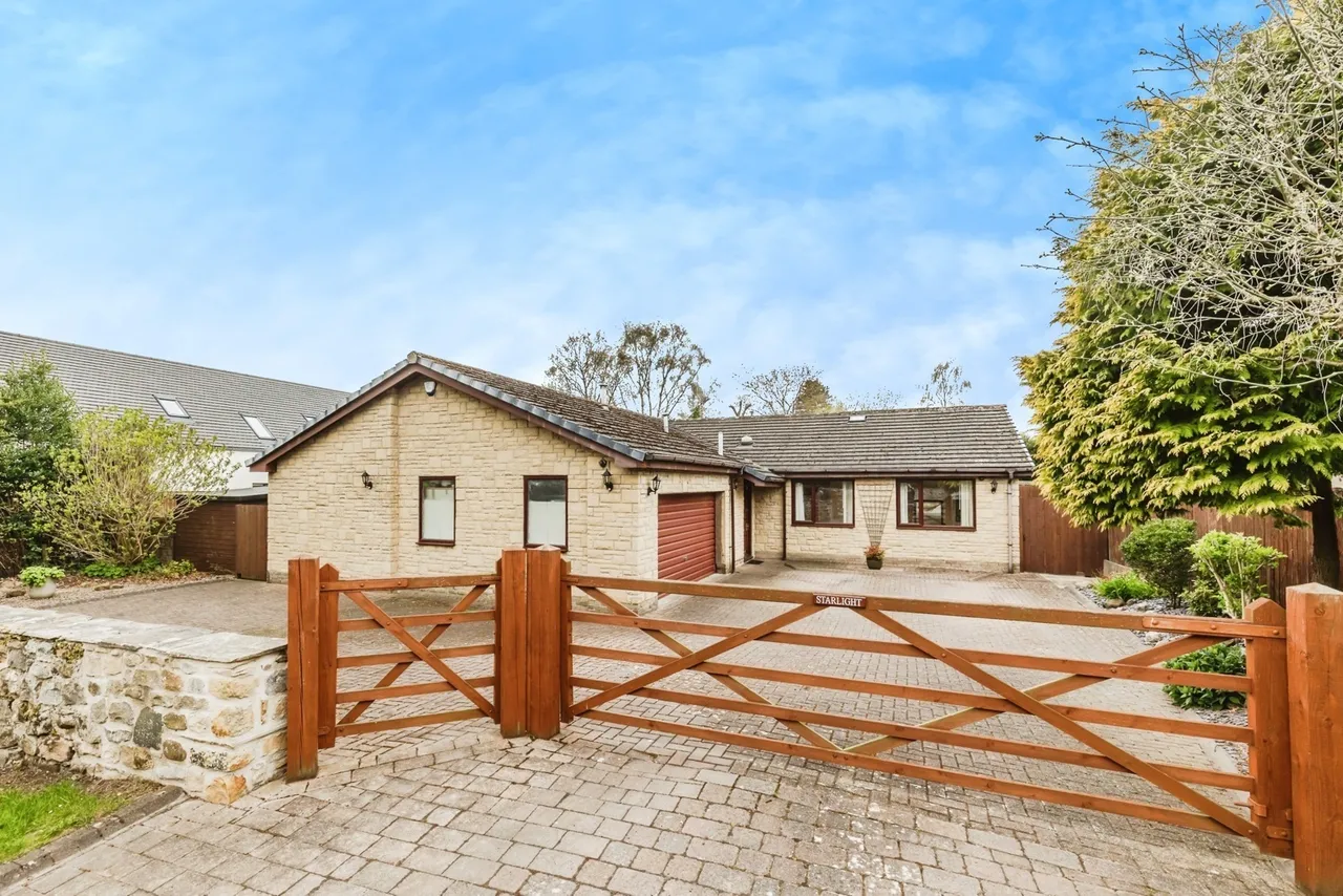 4 bed house for sale — Hawkwell, Stamfordham, Northumberland, NE18
