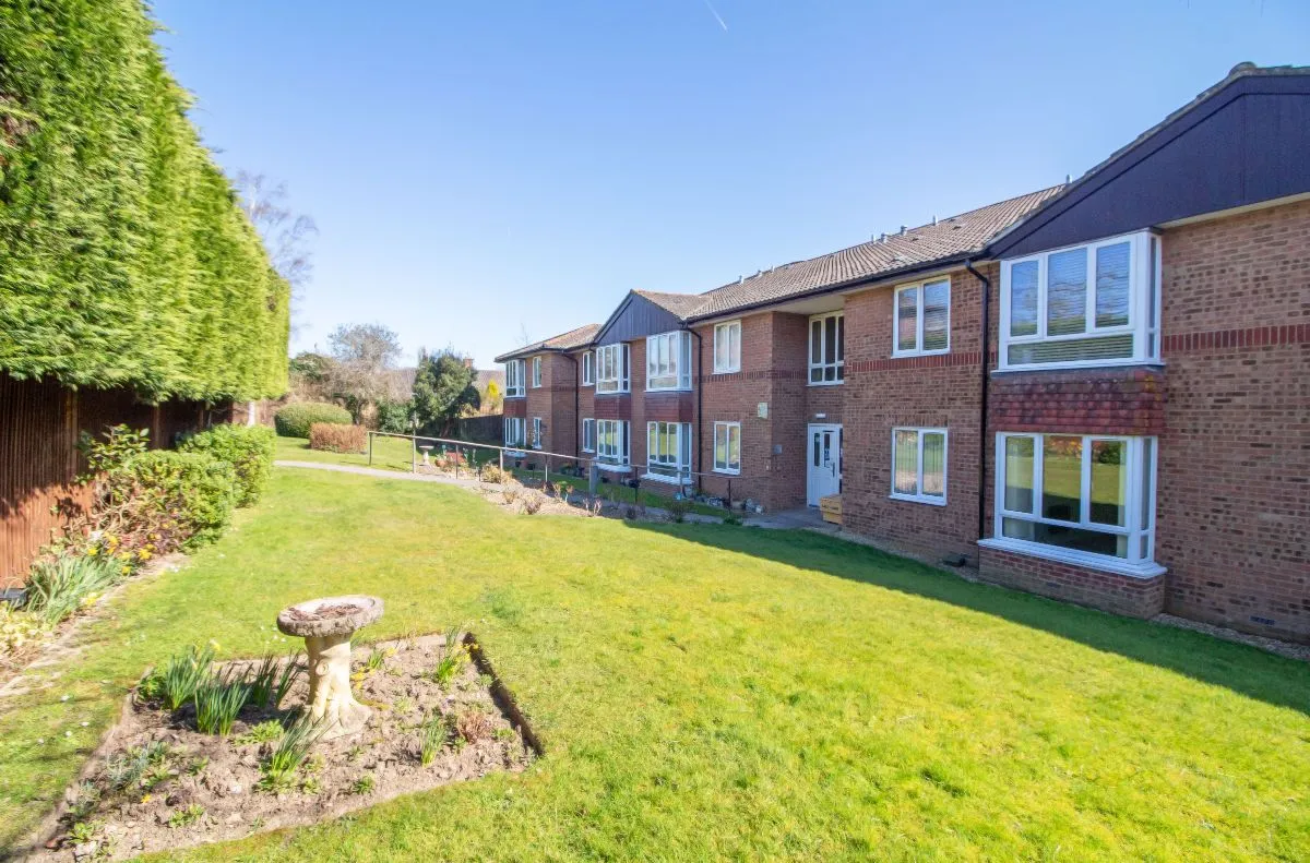 38 Holman Close, Waterlooville, PO8 8HD, photo 9