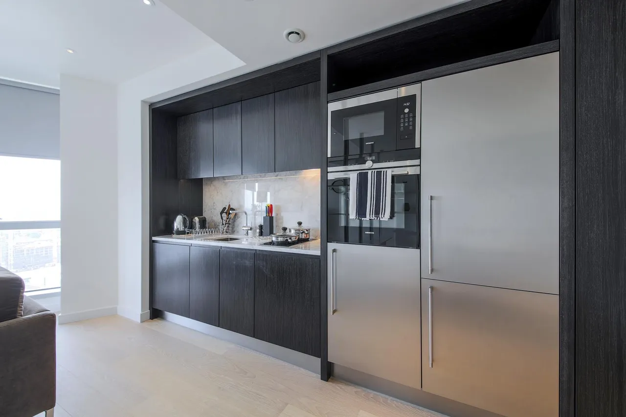 Charrington Tower, London, E14, photo 4