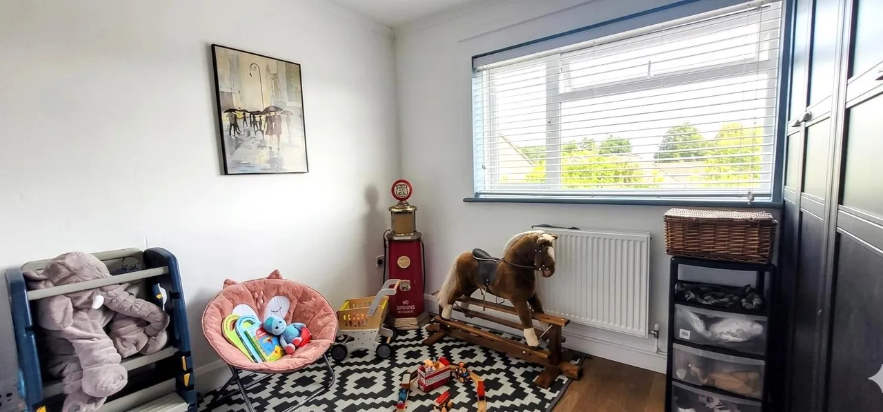 Fuller Avenue, Corsham, SN13, photo 11