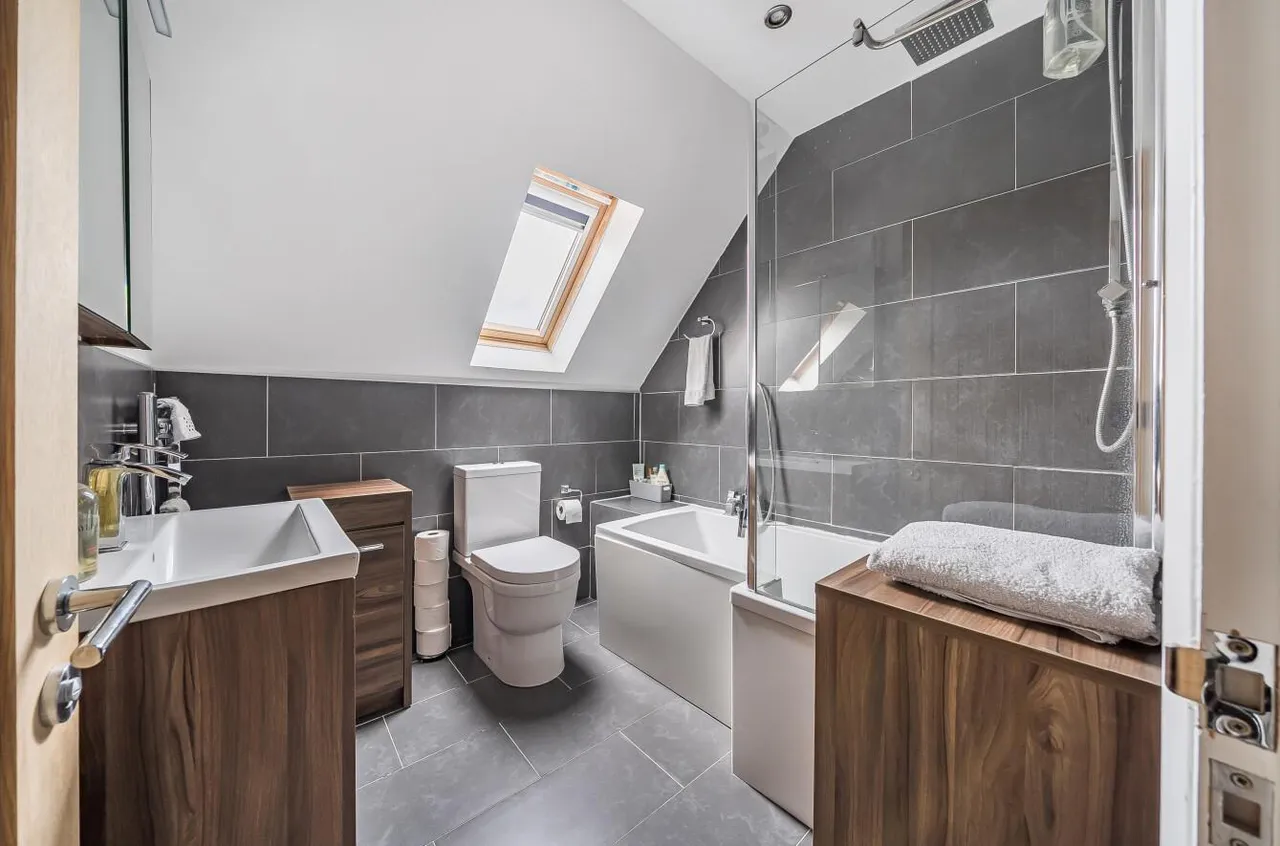 Fuller Avenue, Corsham, SN13, photo 19